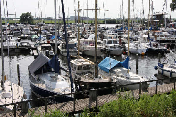 Jachthaven ligplaatsen Recreatiecentrum Zwartewater
